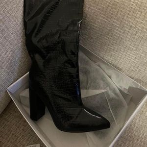 Size 39 tall black boots